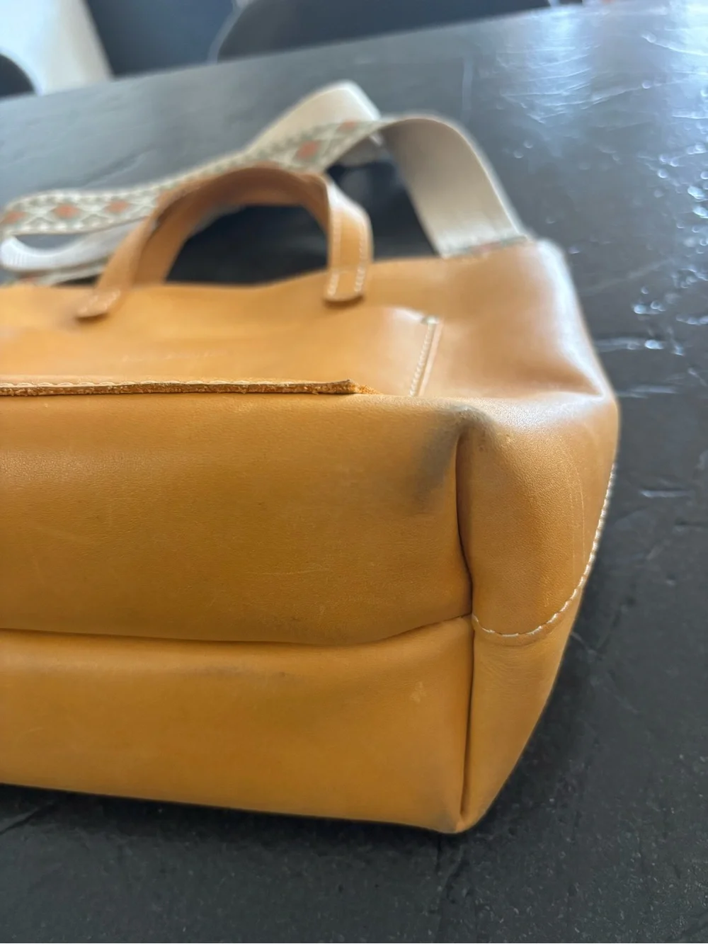 Portland leather medium bag